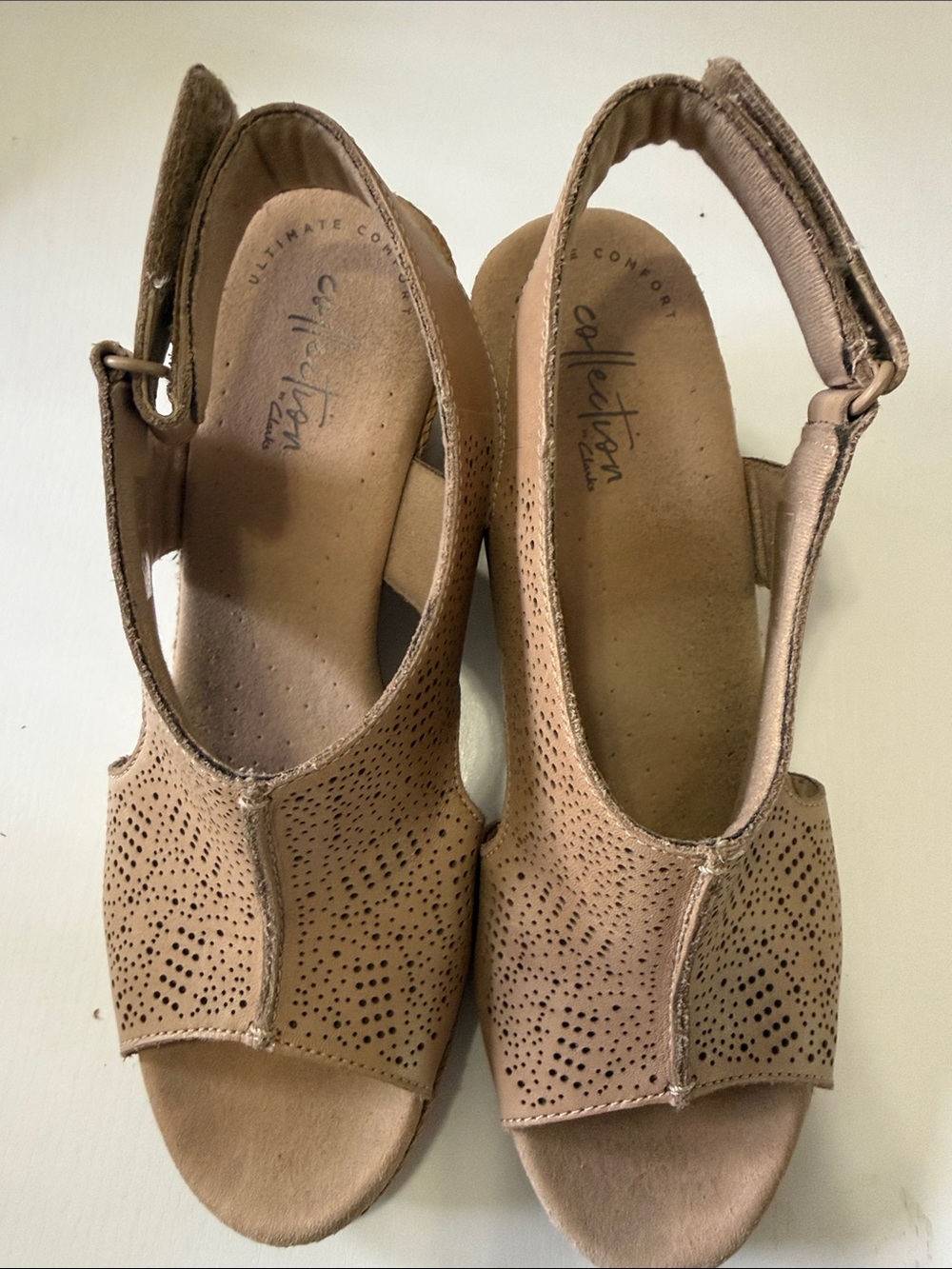 Clarks Women's Perforated Tan Slingback Sandals